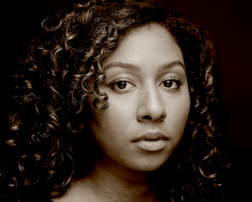 MIRIAM NAVARRETE headshot