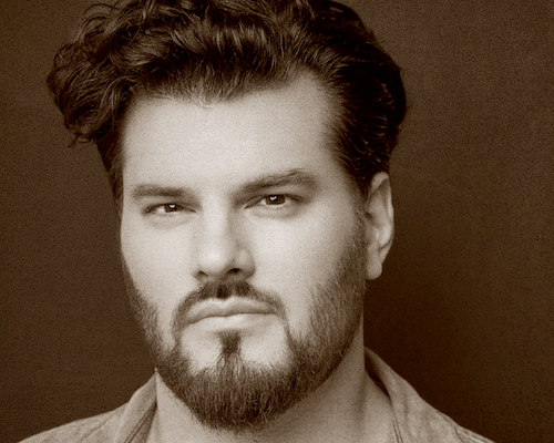 NICKOLAUS COLÓN headshot